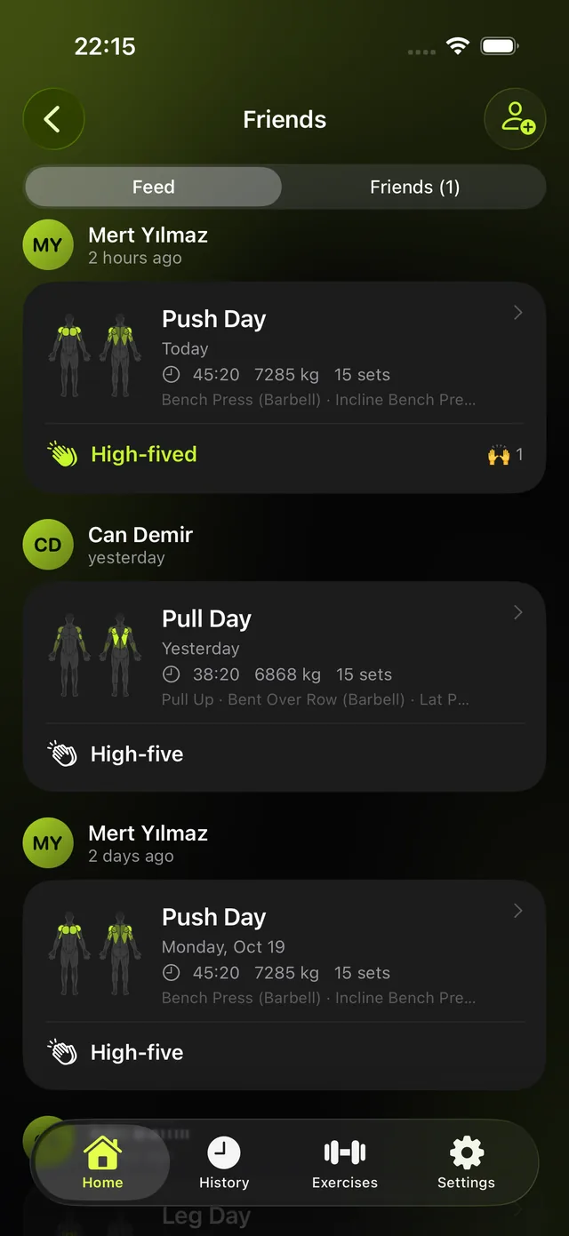Friends feed with shared workouts and high-fives